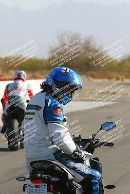 media/Apr-10-2022-SoCal Trackdays (Sun) [[f104b12566]]/Around the Pits/